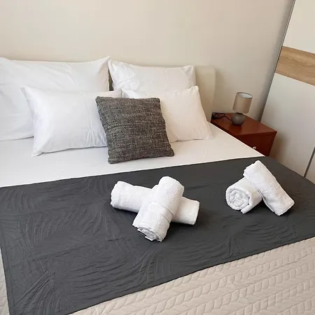 Deliri With Private Parking Apartment Split