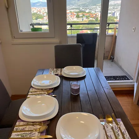 Deliri With Private Parking Apartmán